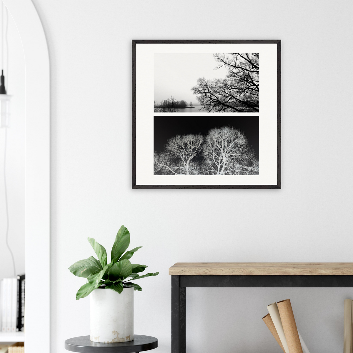 „Fragment der Anwesenheit“ – limitierte Fine-Art-Fotografie von Stanislav Shnaider, präsentiert als gerahmte zeitgenössische Fotokunst in einem modernen Interieur.